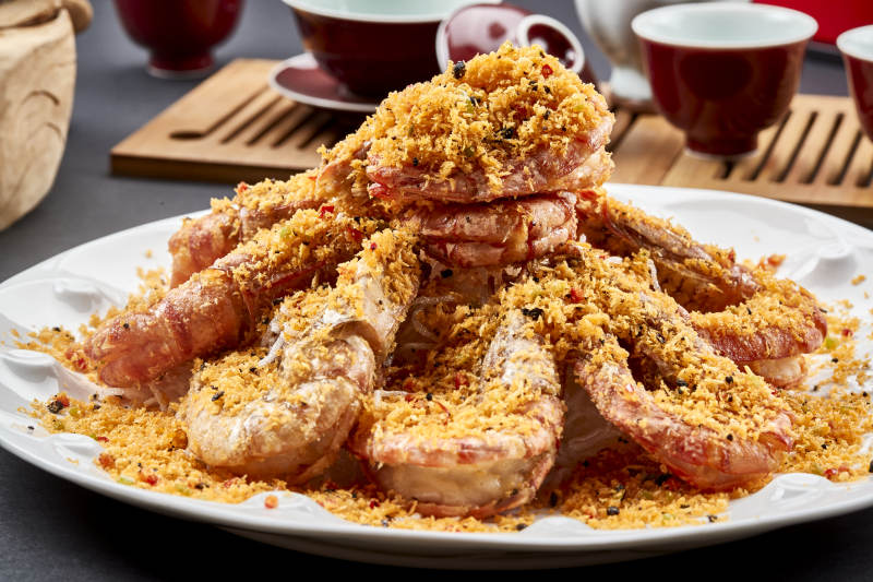 撒粉油炸开背深海大虾