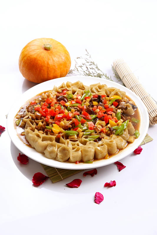 村姑熬菜蓋莜面