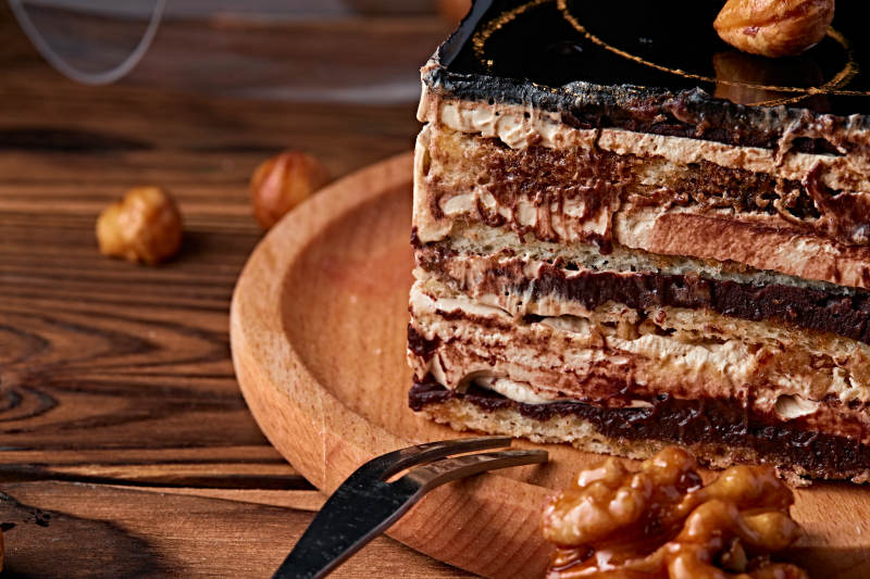 比利黑巧克力鮮奶慕斯杏仁蛋糕