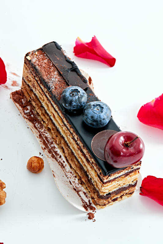 制作精美的法式小甜品蛋糕