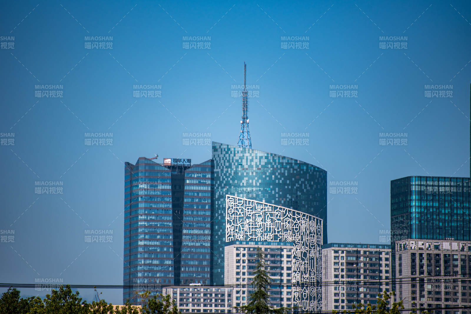 现代都市天际线安徽广电中心
