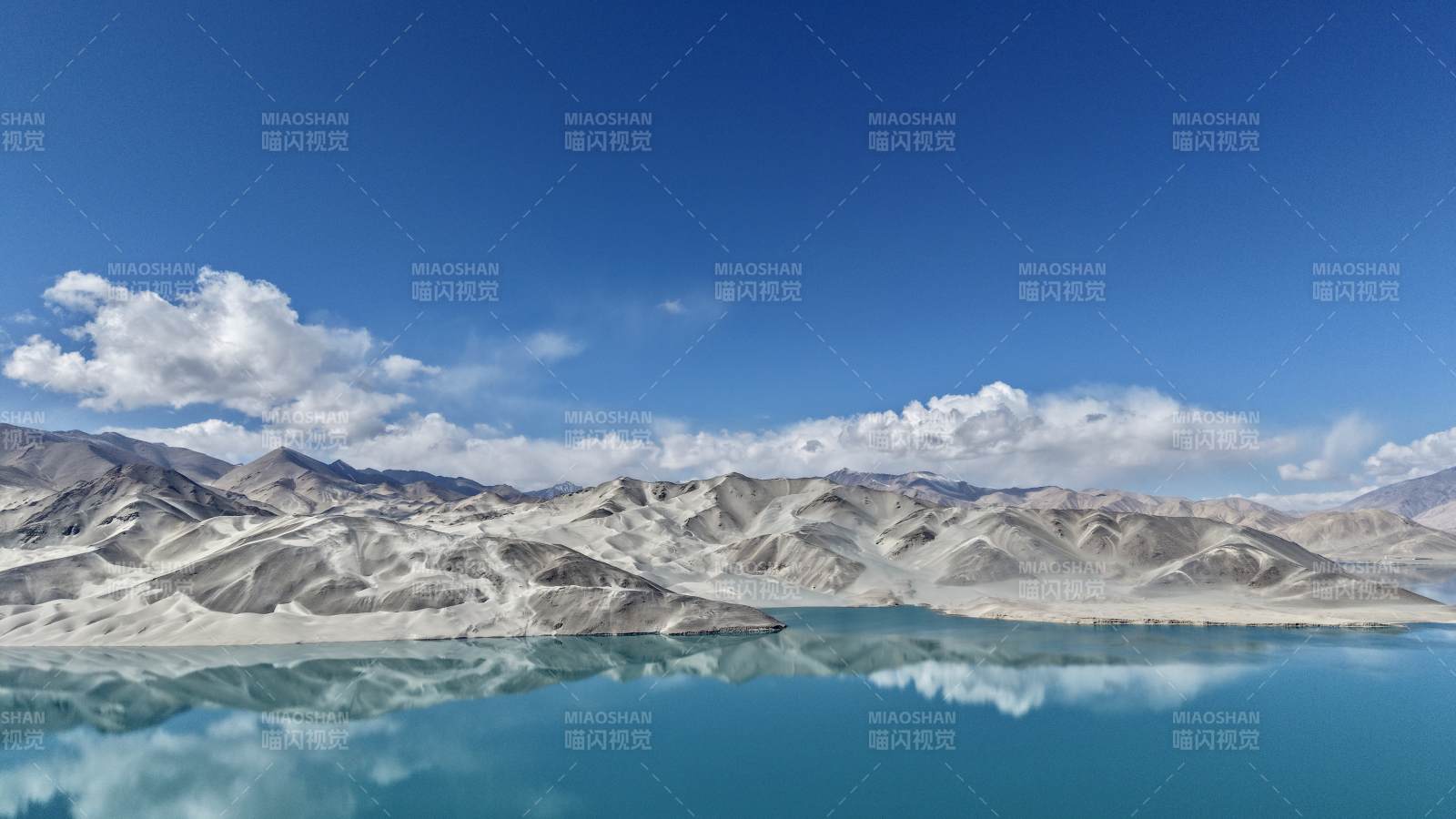 湖光山色映蓝天（白沙湖）