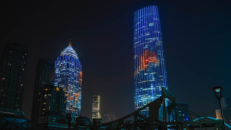 天津夜幕下的城市之光