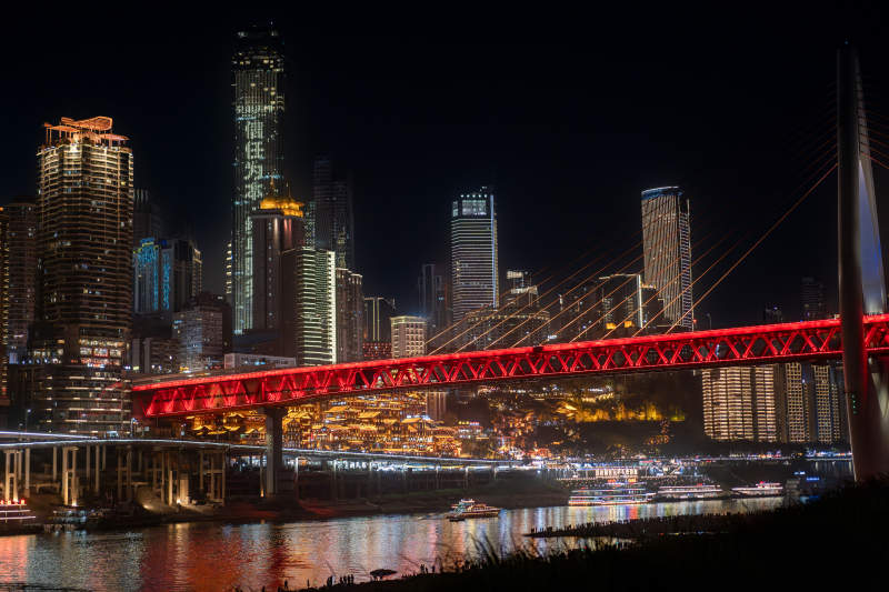 重庆夜幕下的千厮门大桥