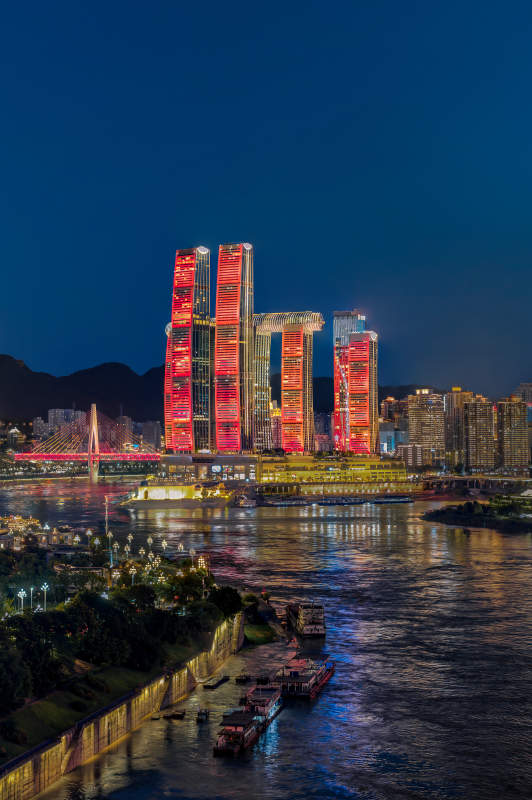 重庆朝天门夜色中的城市之光