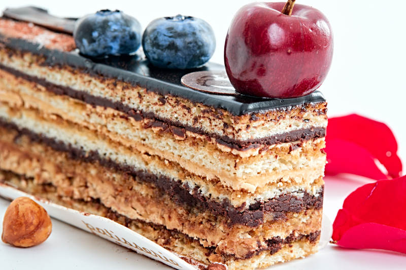 制作精美的法式小甜品蛋糕