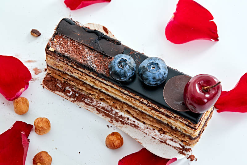 制作精美的法式小甜品蛋糕