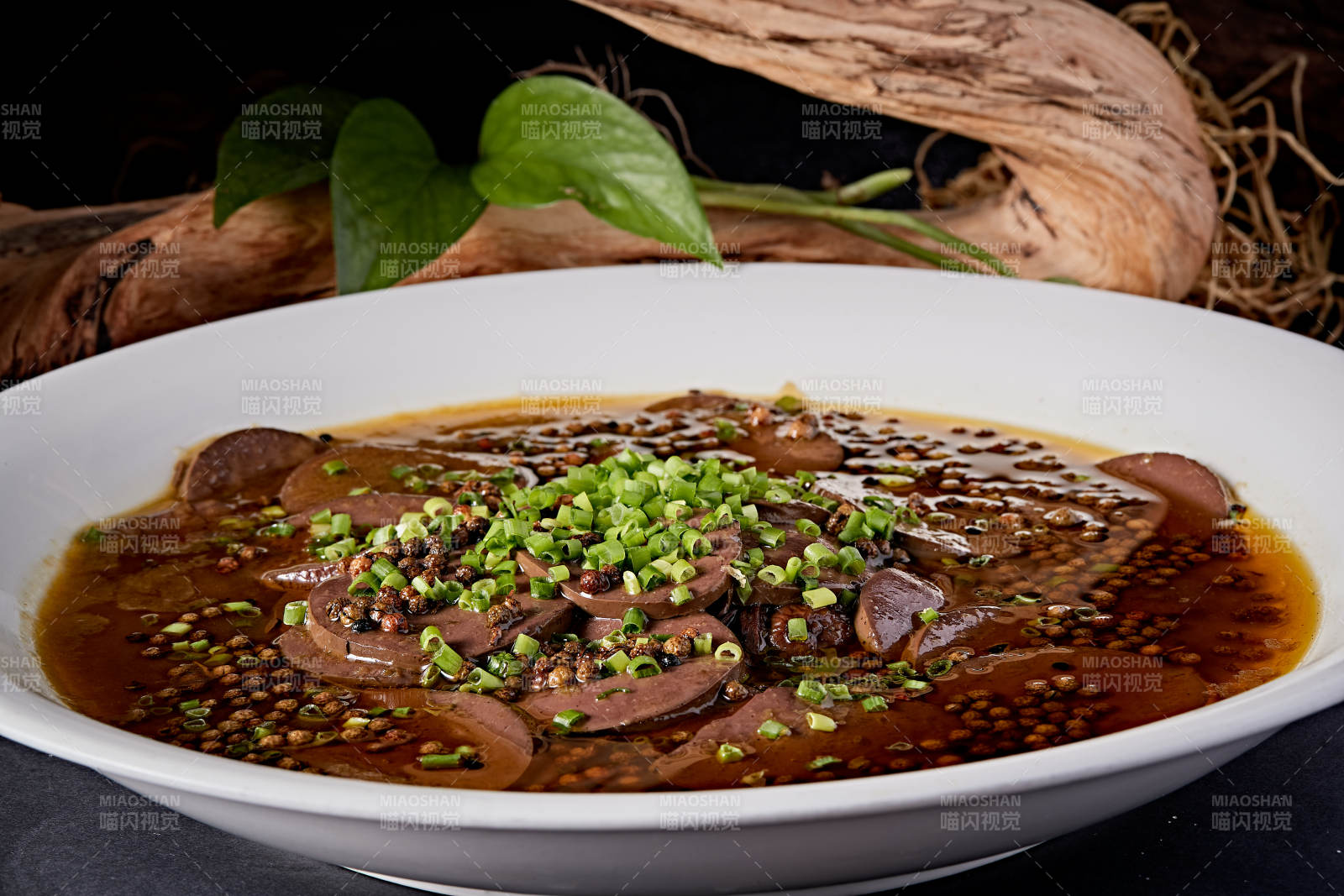 蔥香椒麻煮鴨血