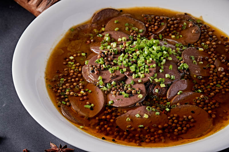 蔥香椒麻煮鴨血