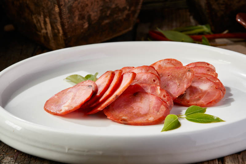 川味熏腊肠切片