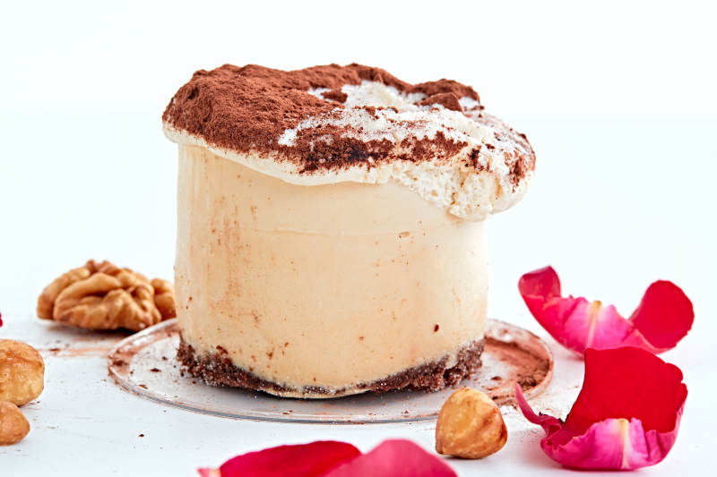 制作精美的法式小甜品蛋糕