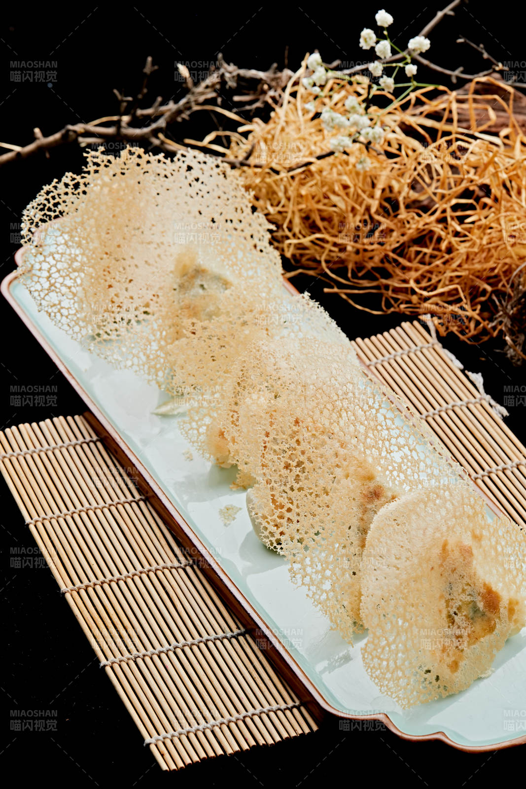 雪花漁網(wǎng)水煎包