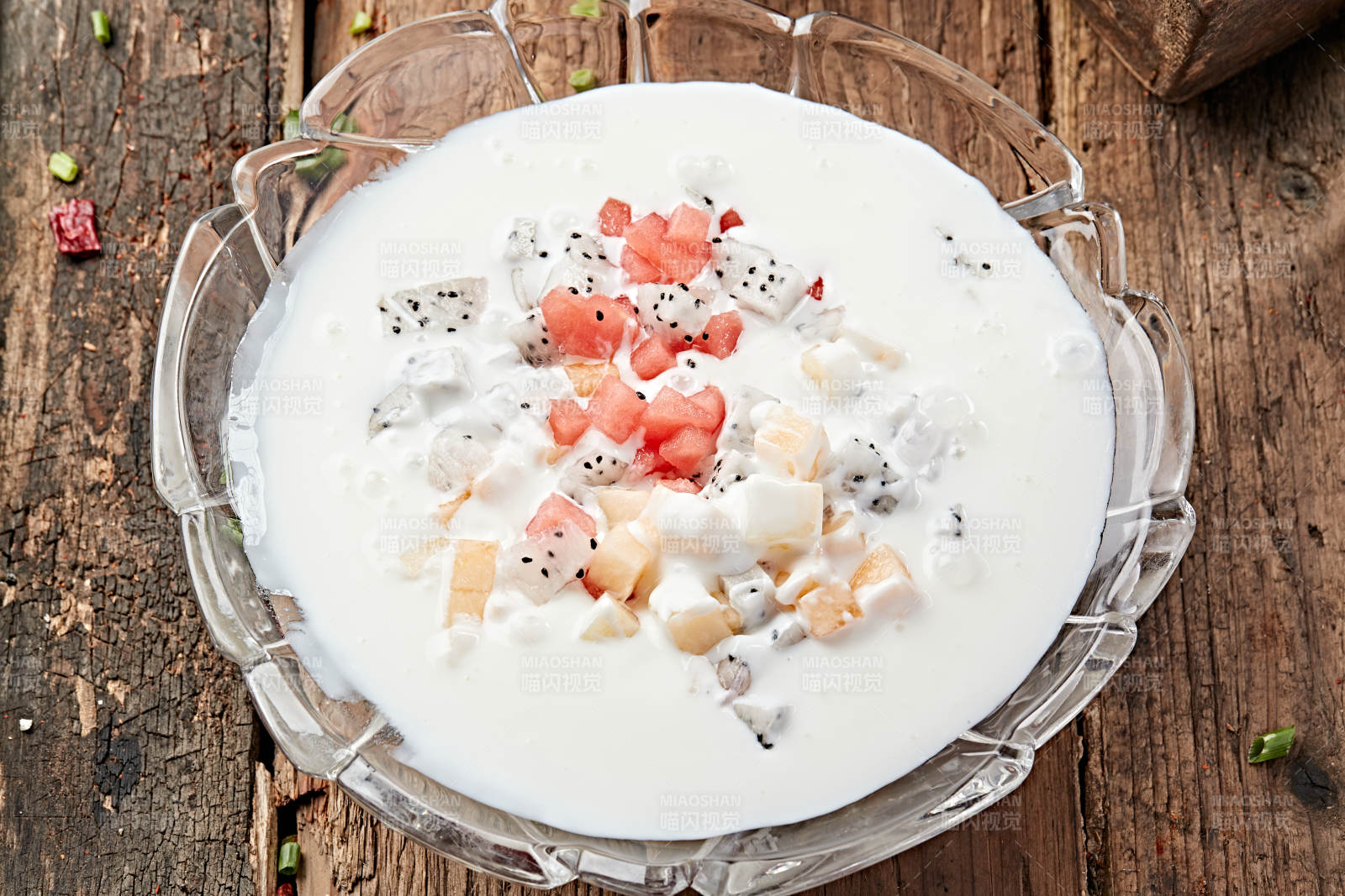 缤纷水果酸奶捞