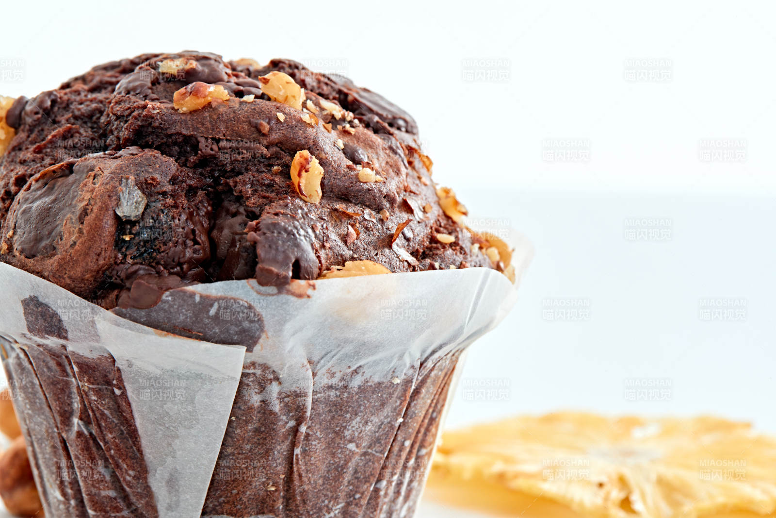 制作精美的法式小甜品蛋糕