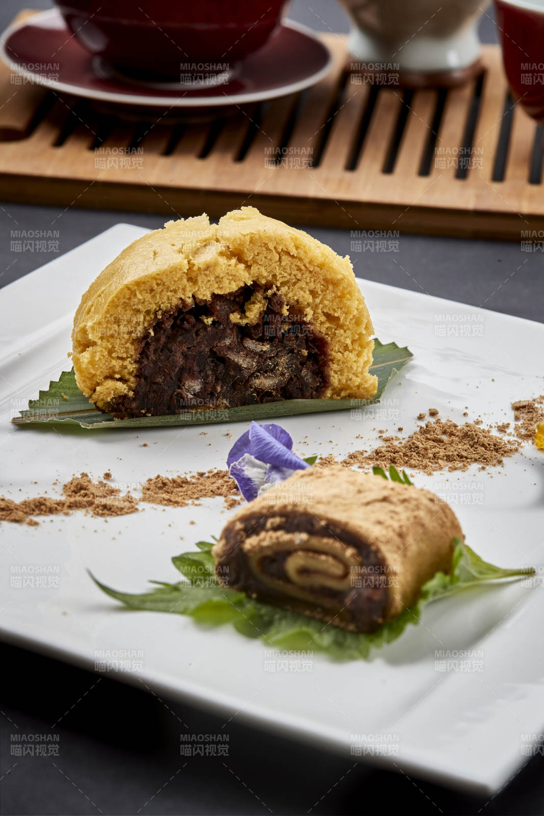 红豆馅黄馍馍配北京小吃驴打滚