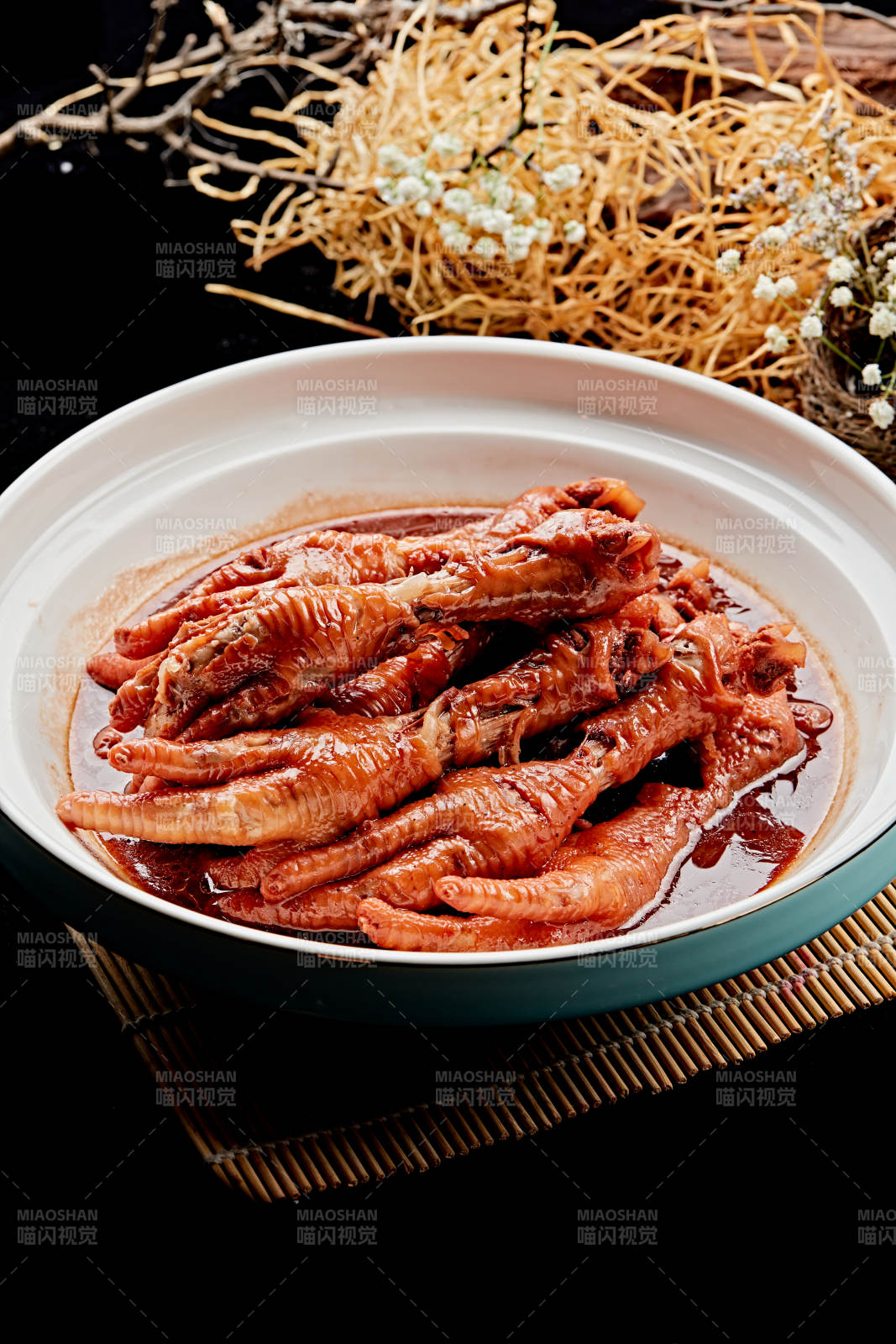 酱焖脱骨凤爪