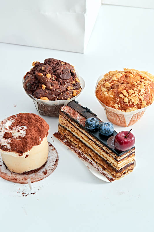 制作精美的法式小甜品蛋糕