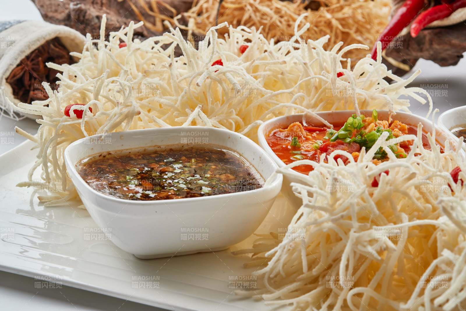 蘸酱美食火树银花油炸土豆丝