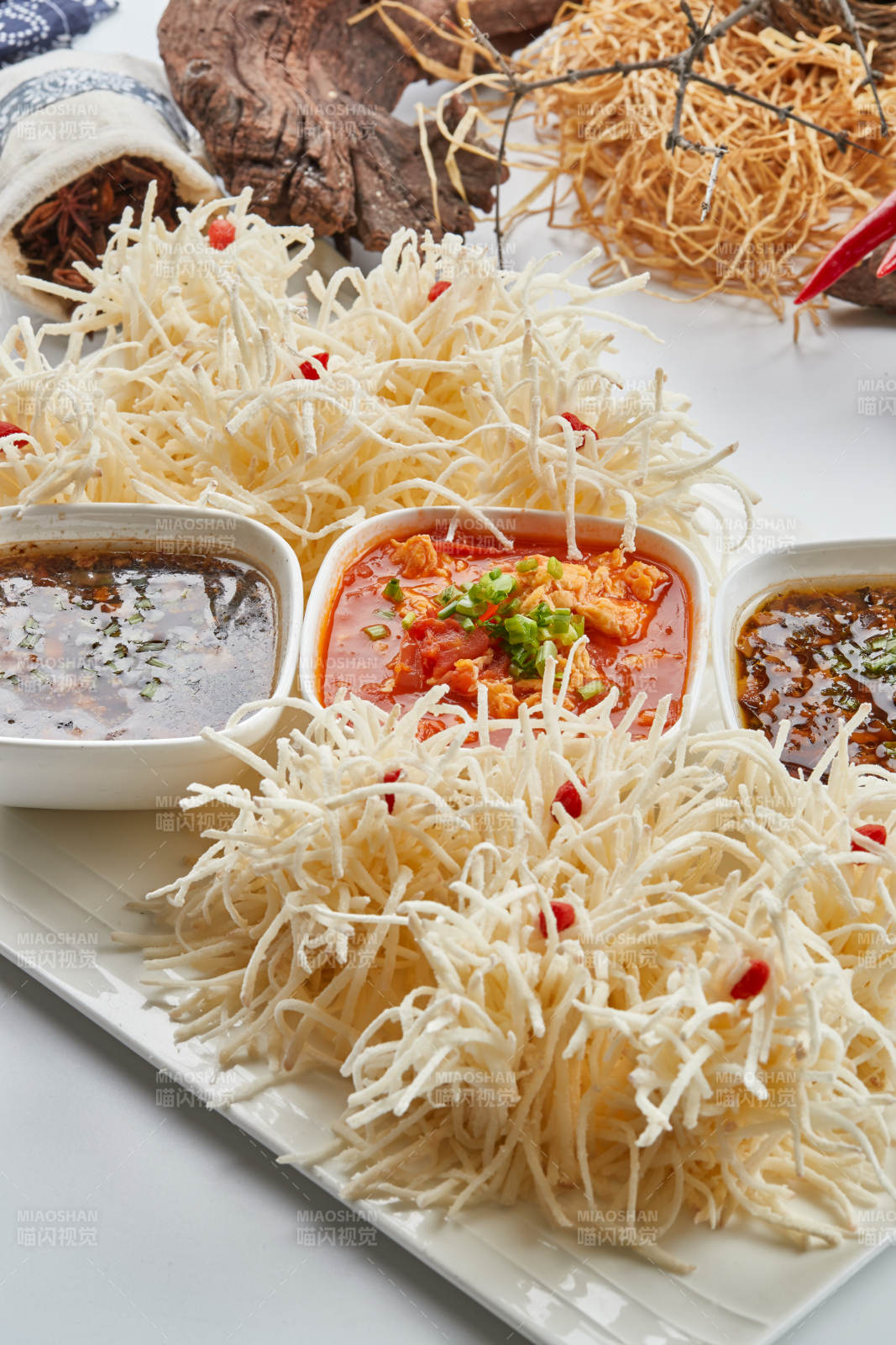 蘸酱美食火树银花油炸土豆丝