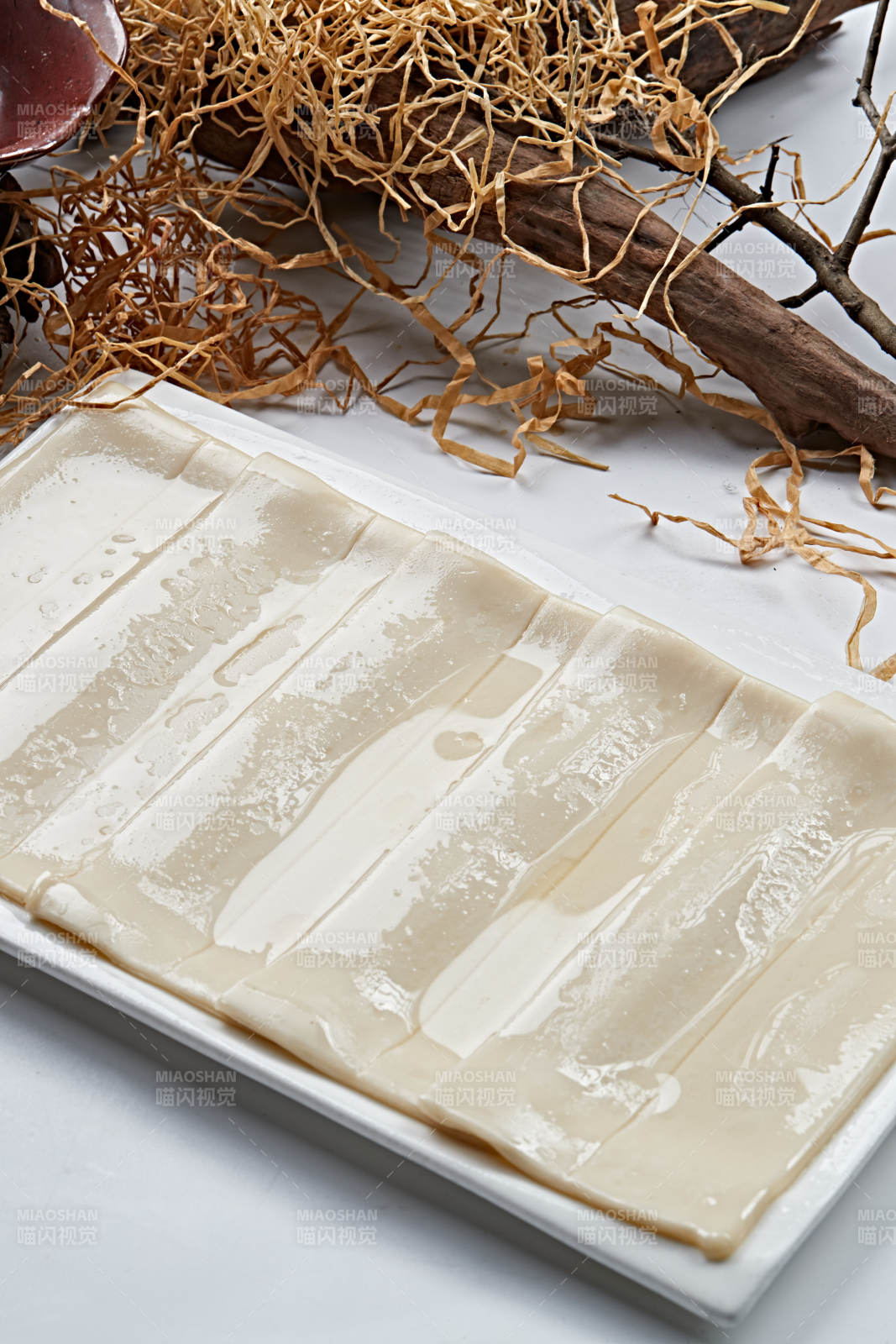 火鍋食材海底撈油扯面