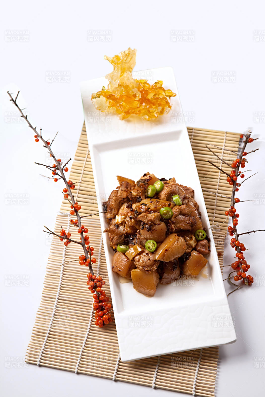 泰椒醬炒豬腳塊