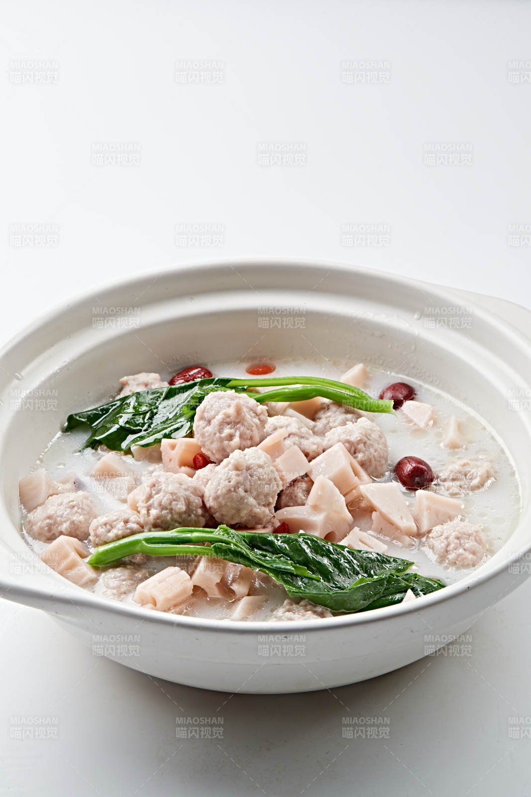 砂锅莲藕丸子煲