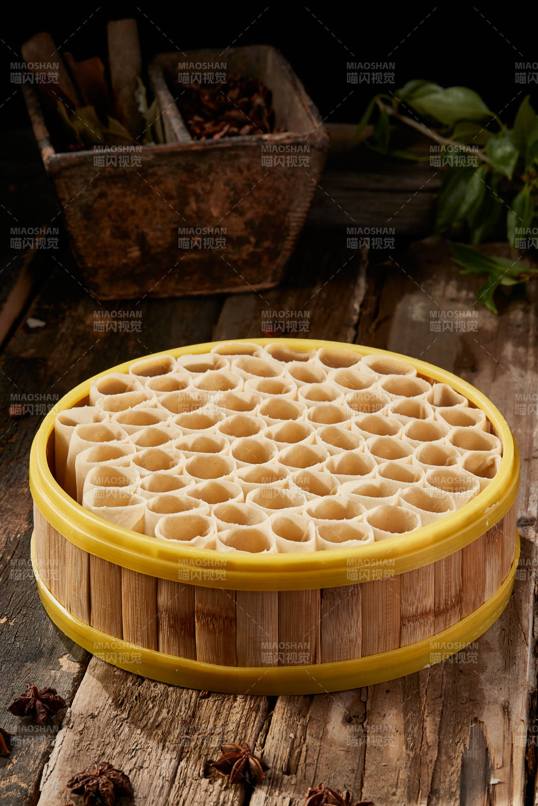 张家口坝上特色美食蒸莜面-摄影图