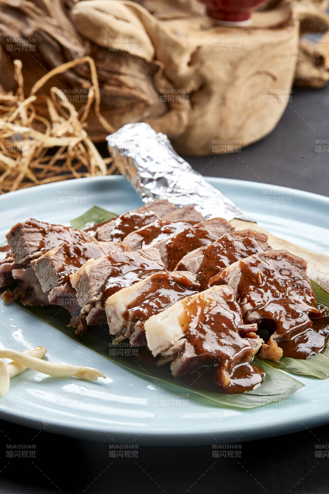 清炖浇汁牛肋条拆骨肉