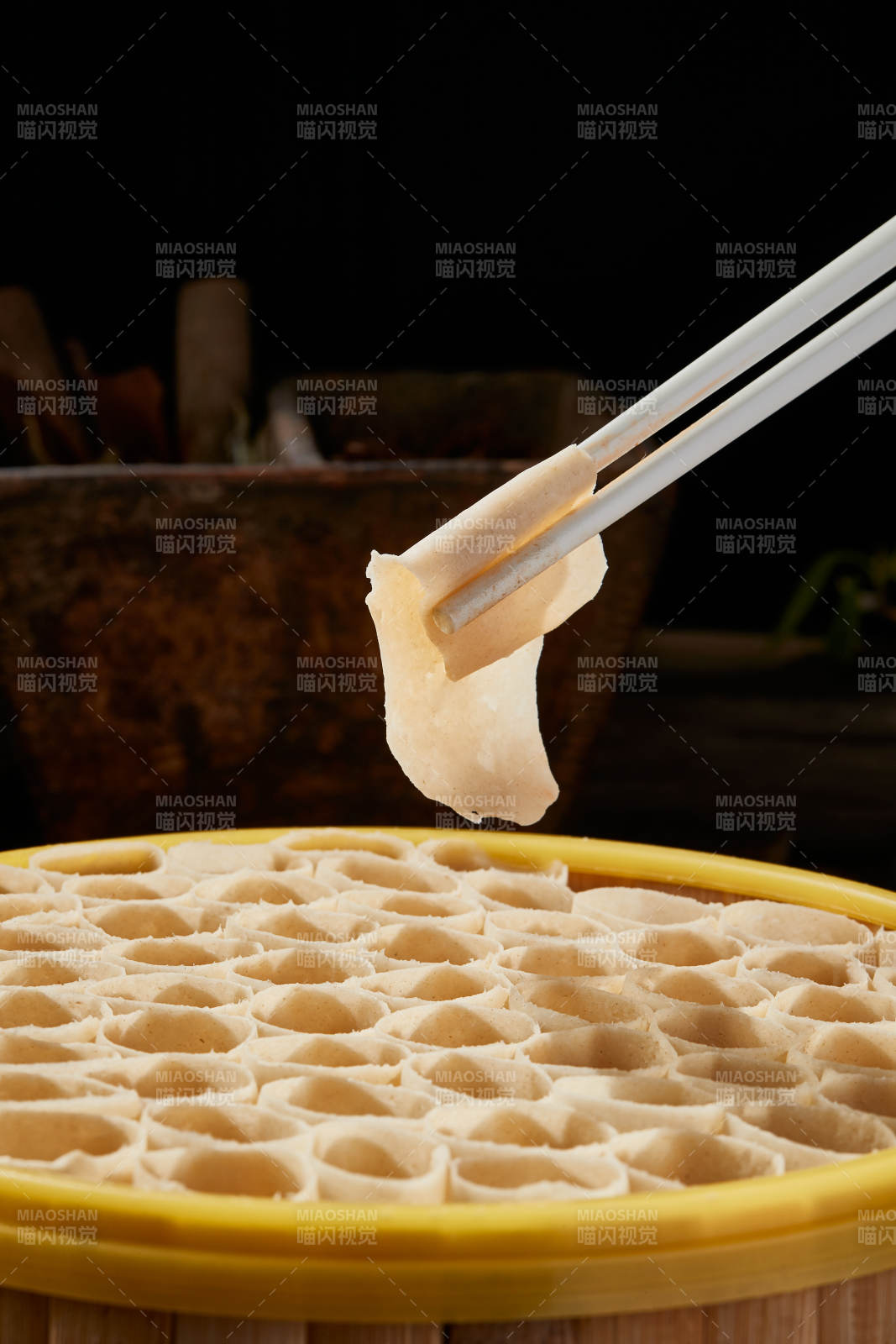 张家口坝上特色美食蒸莜面-摄影图