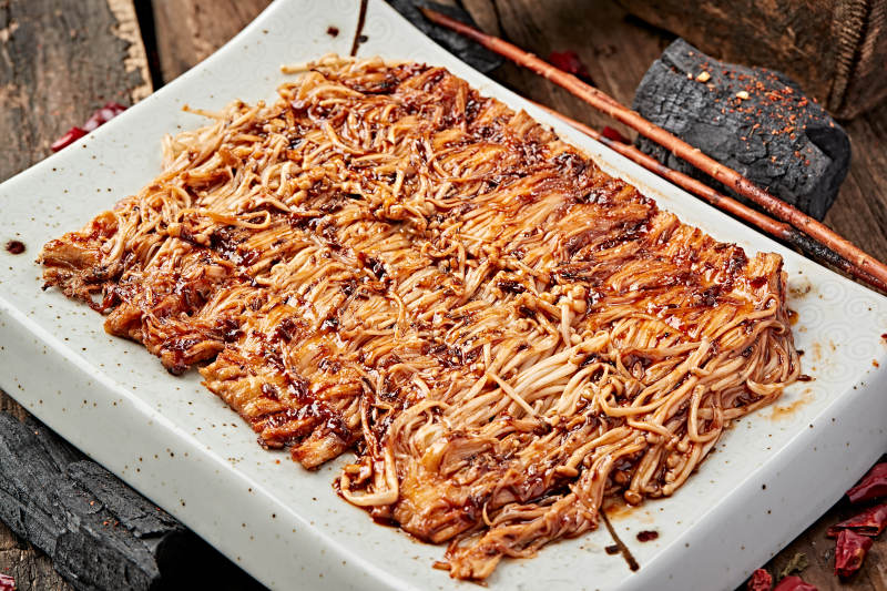 炭烤刷酱金针菇