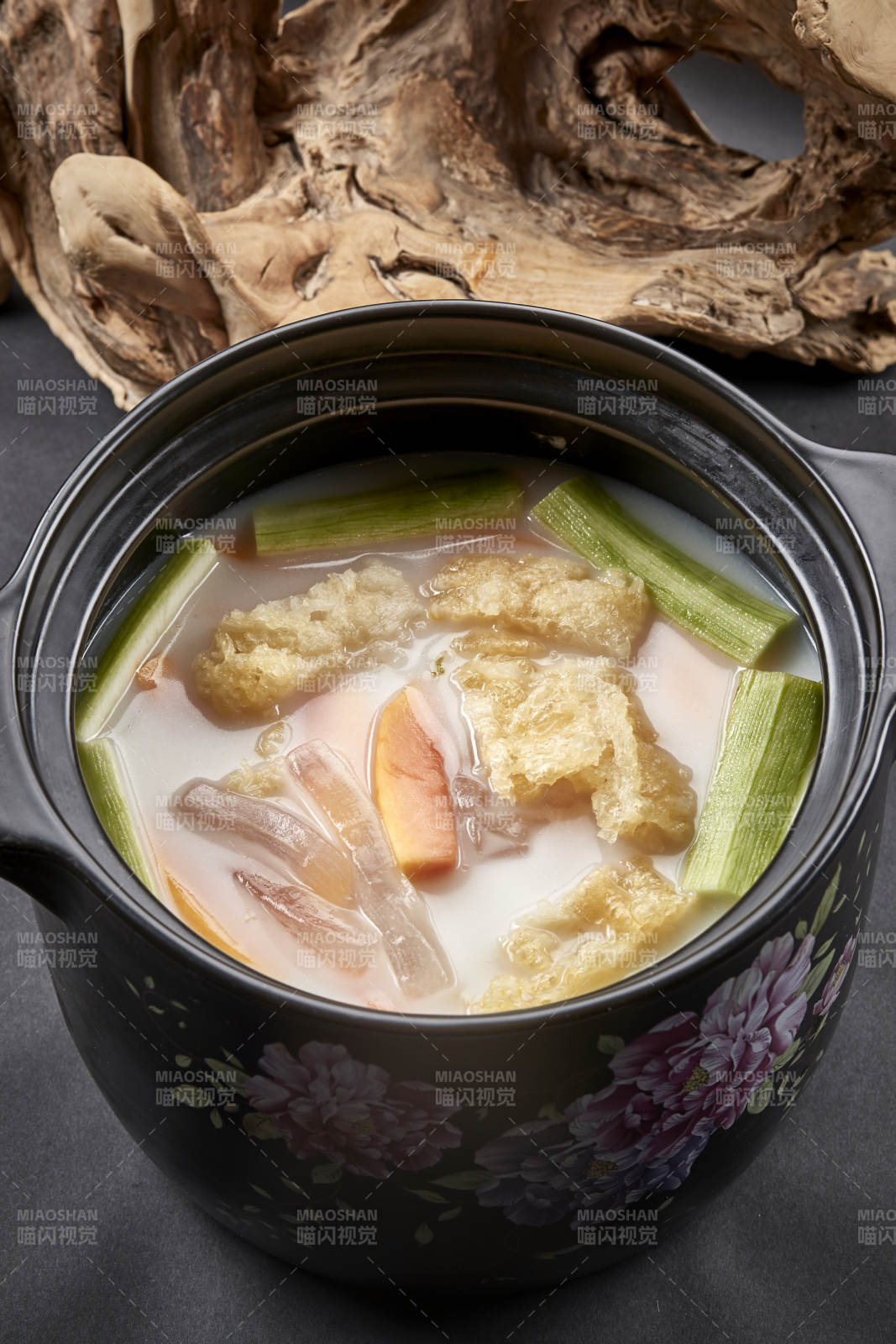 木瓜芦荟乳瓜炖煮小油条