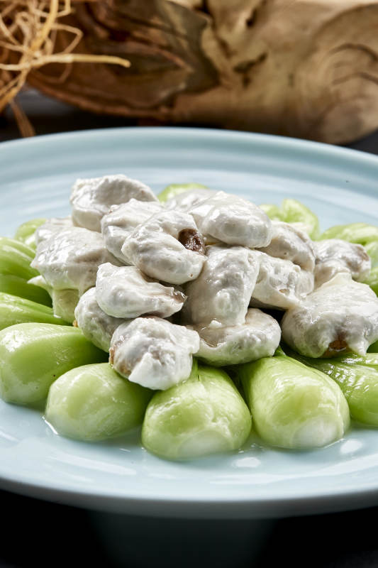 烧油菜配飞龙炒杏鲍菇