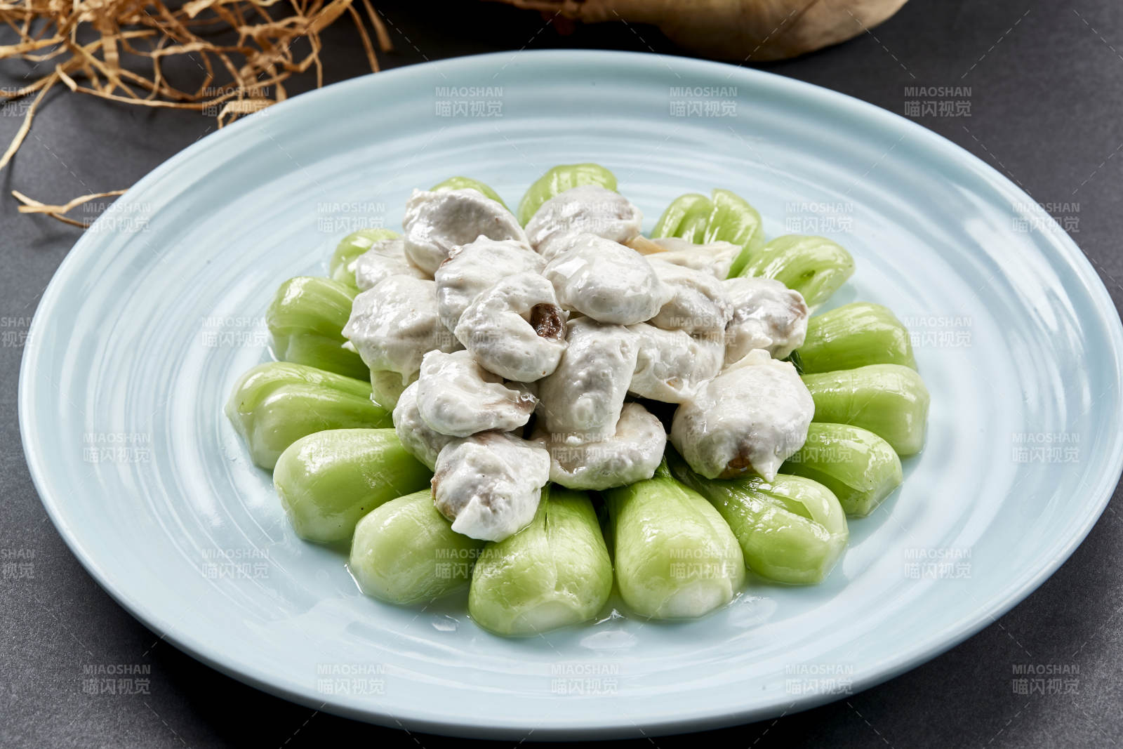 烧油菜配飞龙炒杏鲍菇