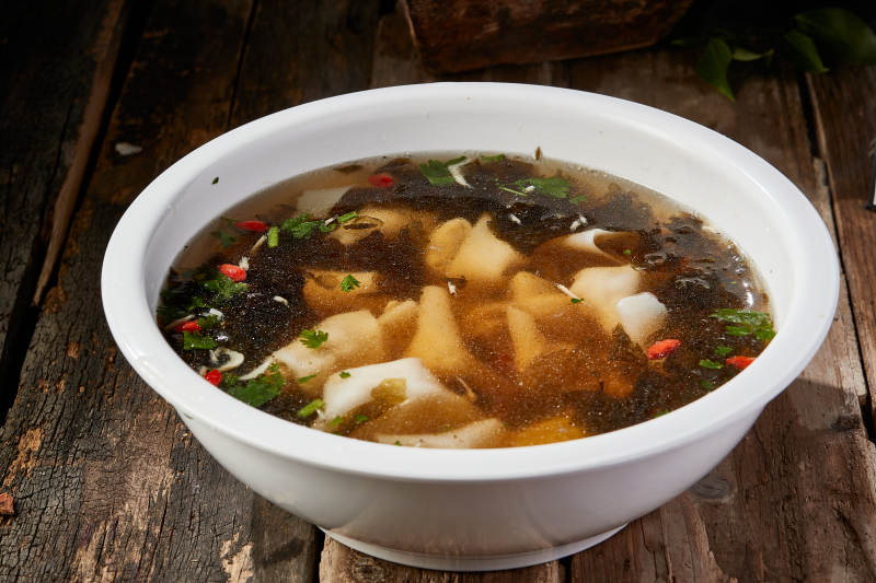 紫菜醬油餛飩湯
