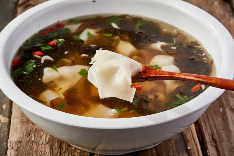 紫菜醬油餛飩湯