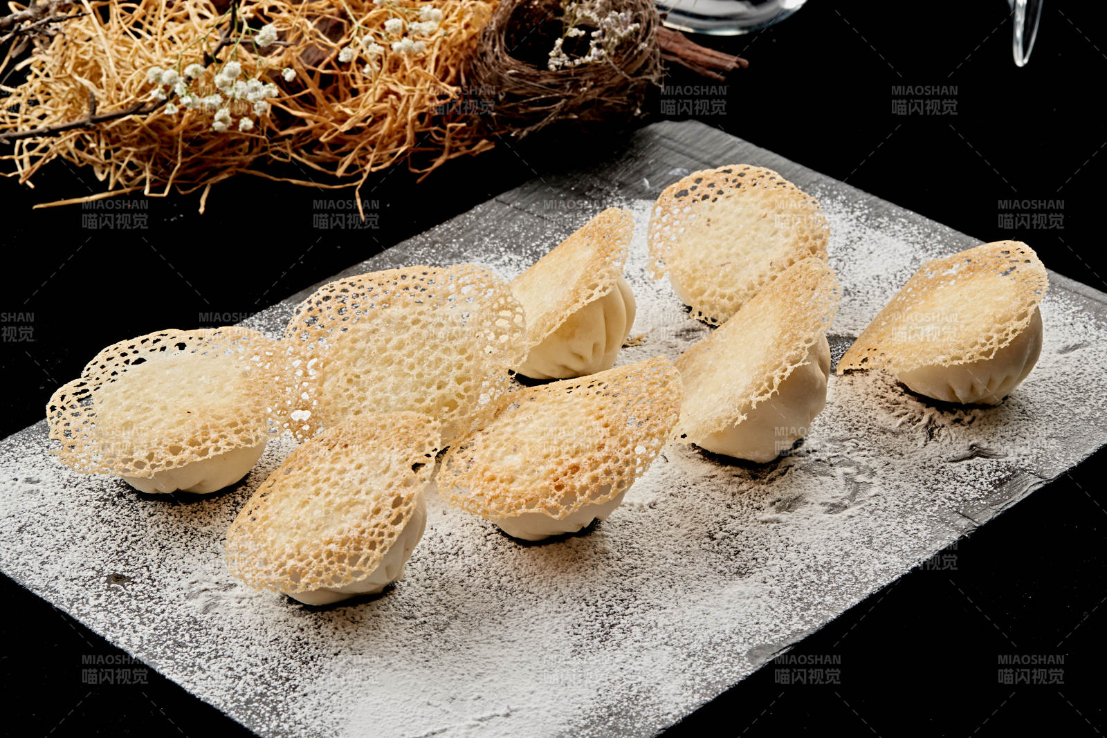 雪花漁網(wǎng)水煎包