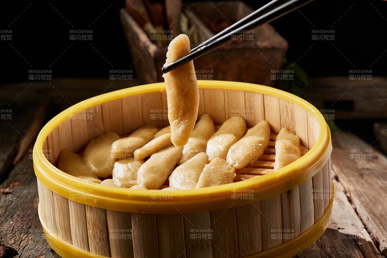 張家口壩上特色美食蒸莜面