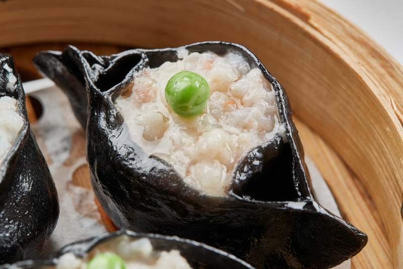 美味茶餐黑米虾绒蒸饺