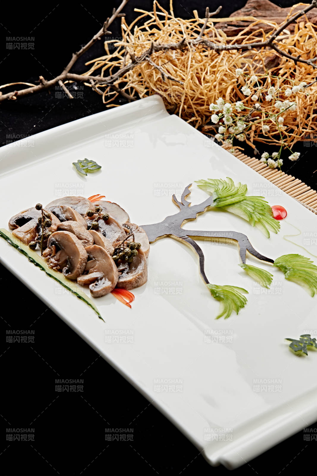 制作精美的艺术凉菜