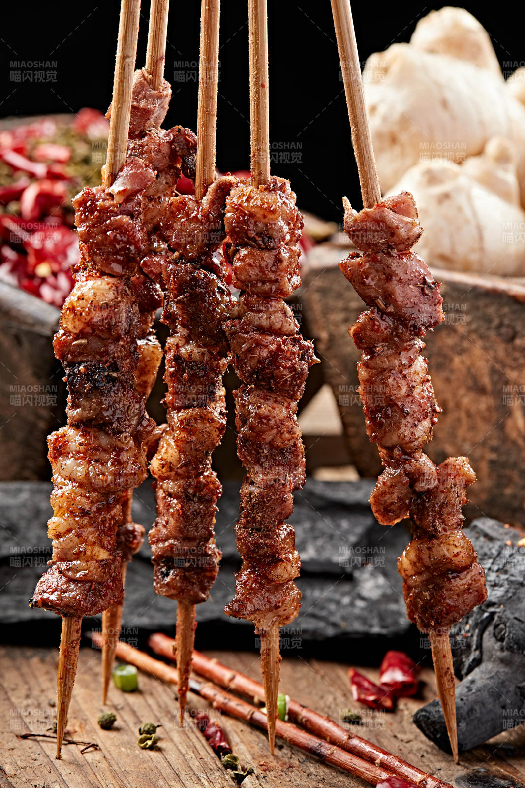 炭烤美味羊肉串