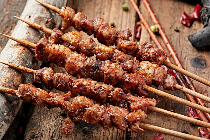 炭烤美味羊肉串