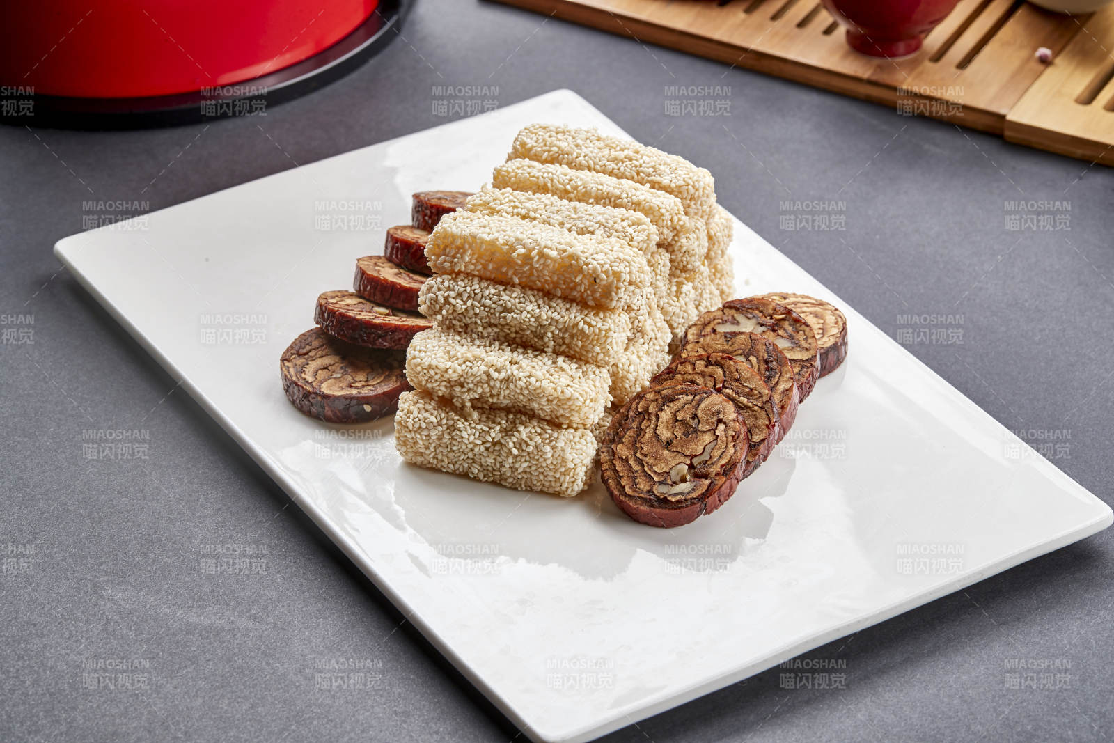 油炸麻仁红薯配枣夹核桃