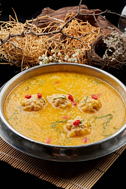 锅仔金米枸杞狮子头