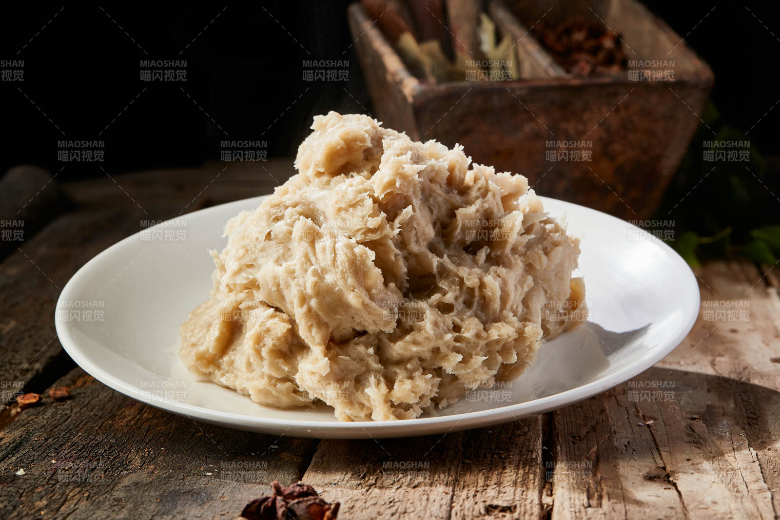 地方特色美食莜面拿糕