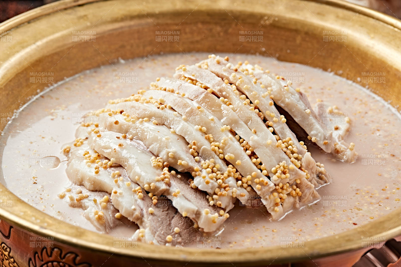 草原風味銅鍋奶茶奶嚼磕煮手把肉