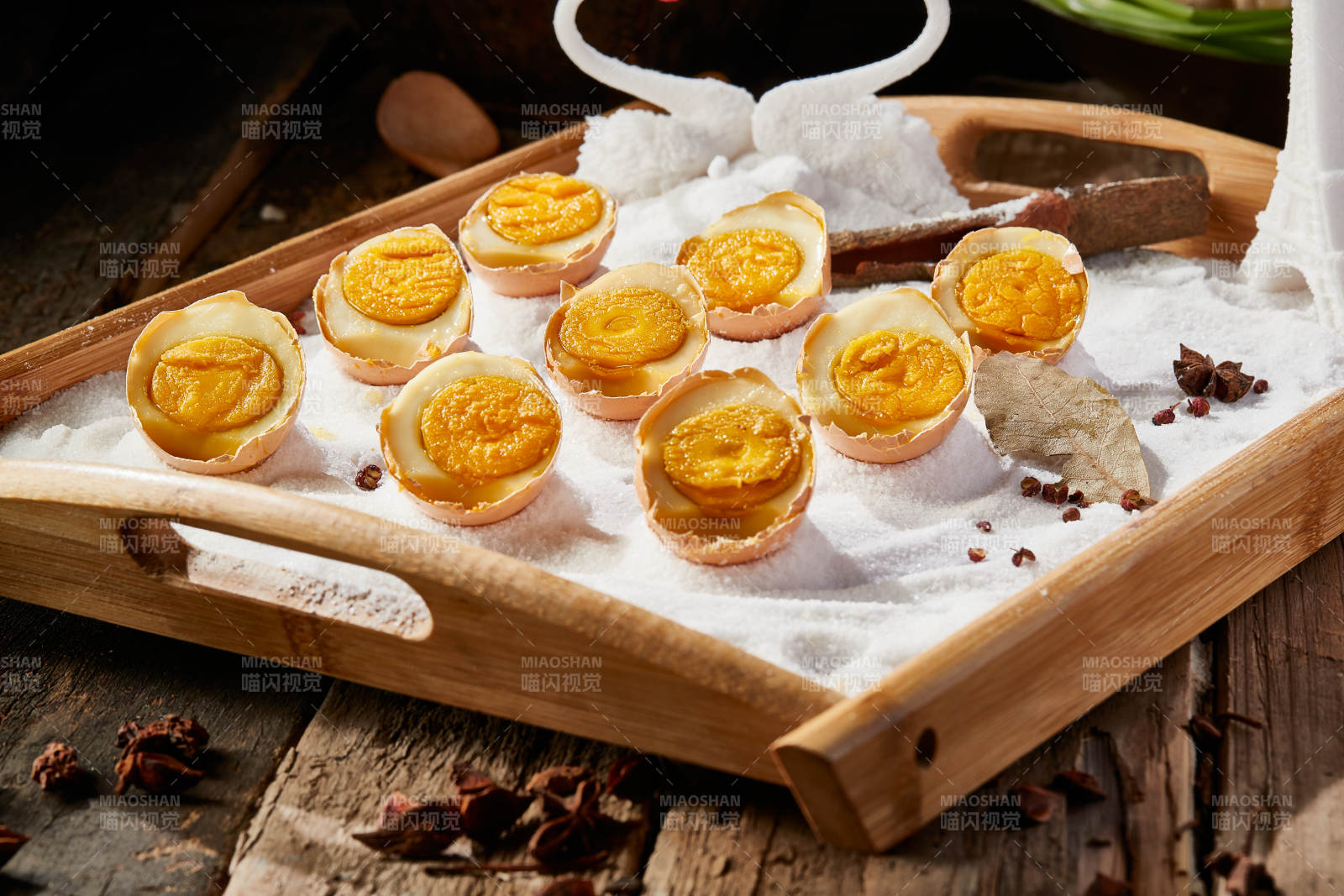 分切爆腌海鸭蛋