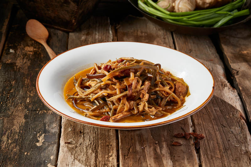 海帶豆干黃花菜燉紅燒肉