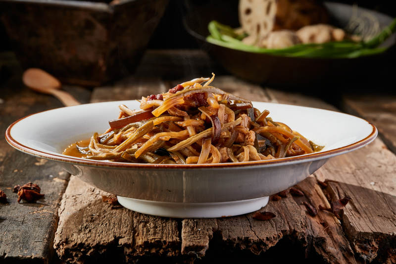 海帶豆干黃花菜燉紅燒肉