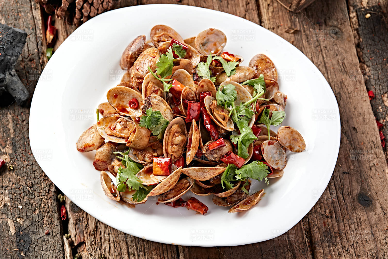 小海鲜辣炒花蛤