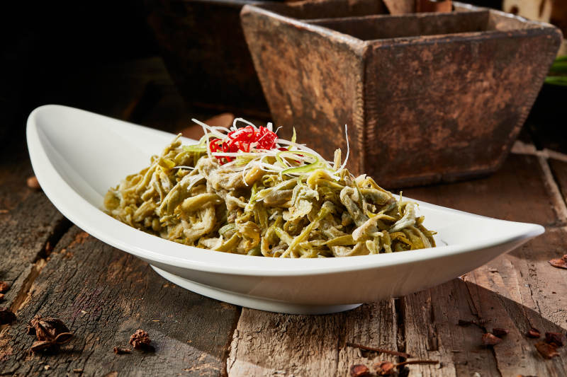 凉拌挂粉野黄花菜